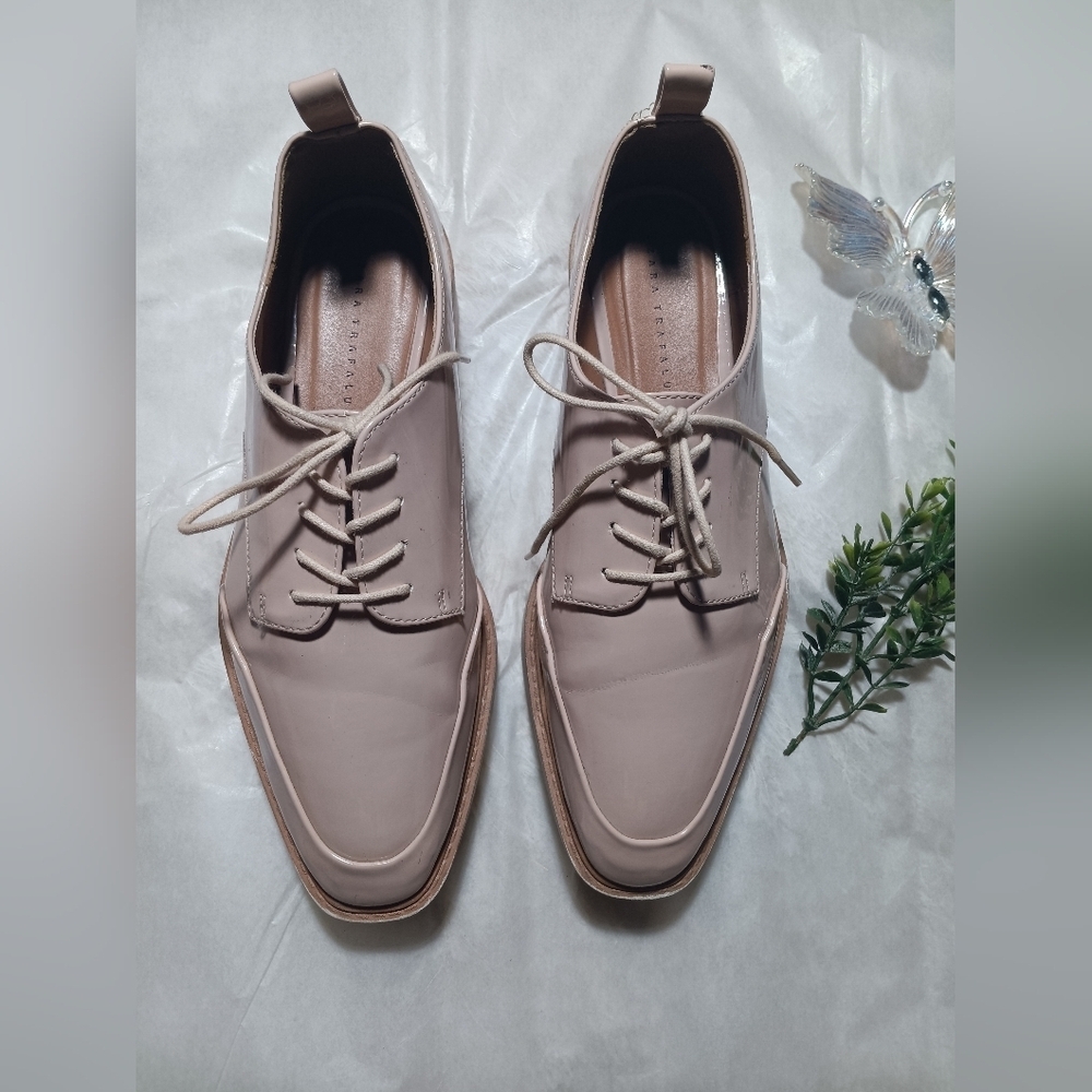 Zara Beige Leather Lace-Up Shoes
